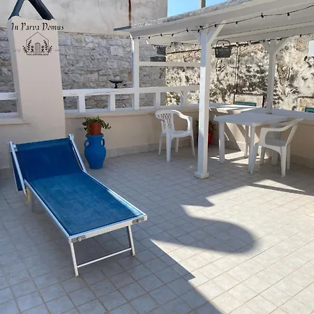In Parva Domus - Cute And Mini *