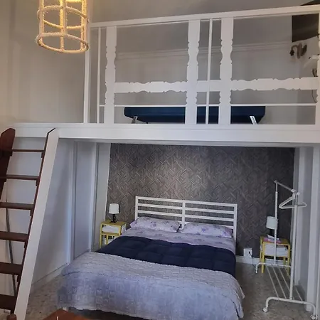 In Parva Domus - Cute And Mini Apartment *