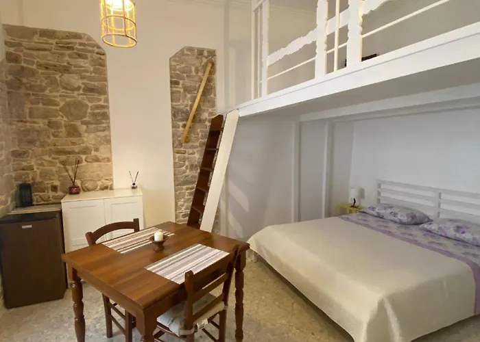 In Parva Domus Daire *